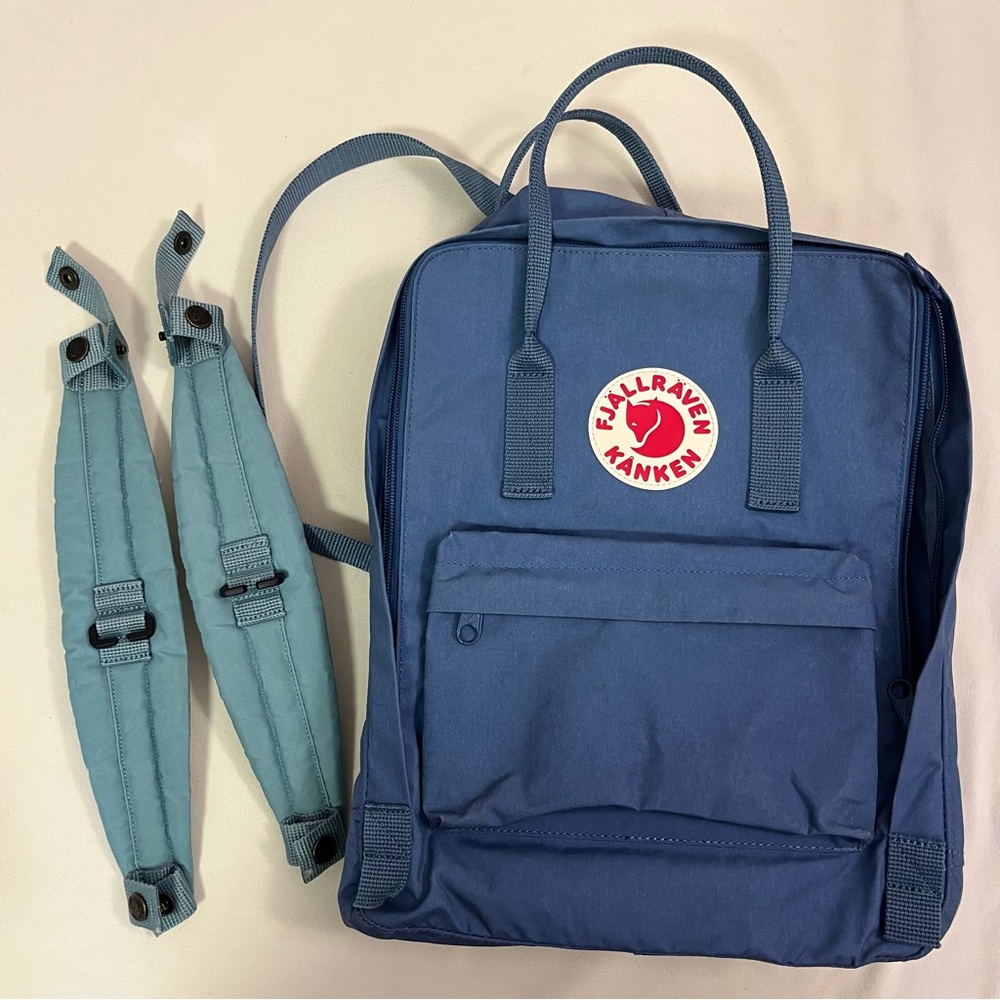 NWT fjallraven Kånken Blue Backpack with Mini Shoudlder Pads